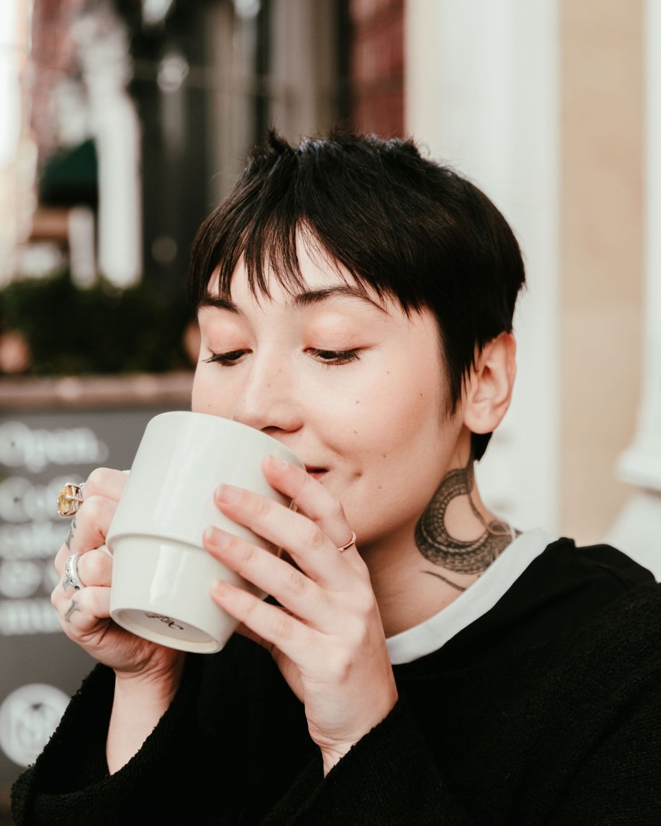 What Teas Can you Drink to Balance Hormones - anatomē